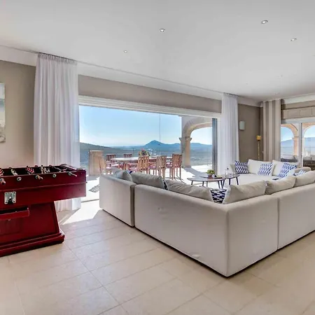 Exclusiva En Pollensa Con Vistas Al Mar Holiday home
